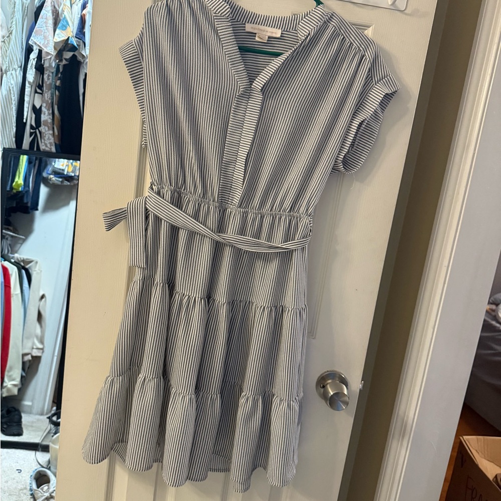 Monteau Gray Ruffled Tiered Sundress with Flutter Sleeves